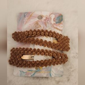 NWOT Philocaly Snap Hair Clips